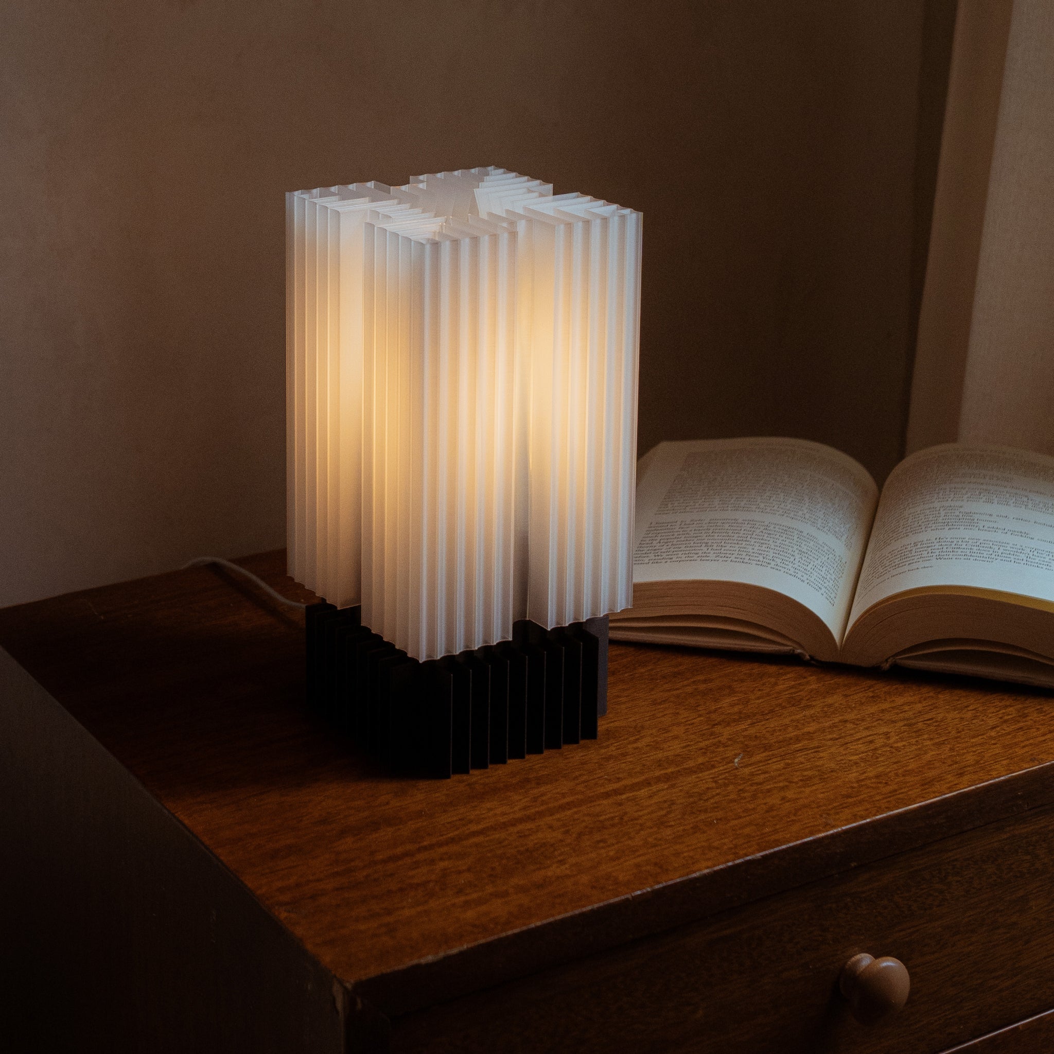 Brut Lamp – Brutalist Architectural Table Lamp